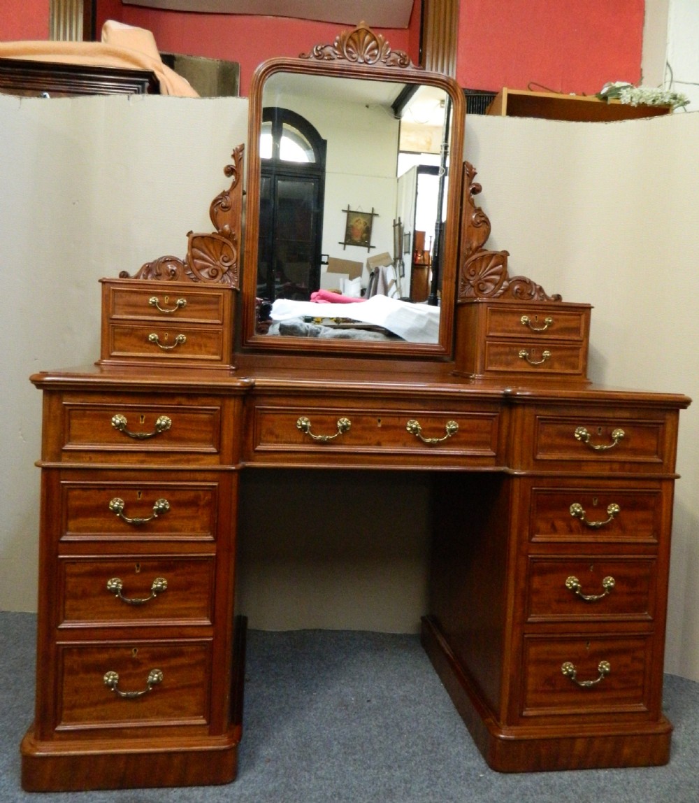 mahogany dressing table by Flashman's of Dover