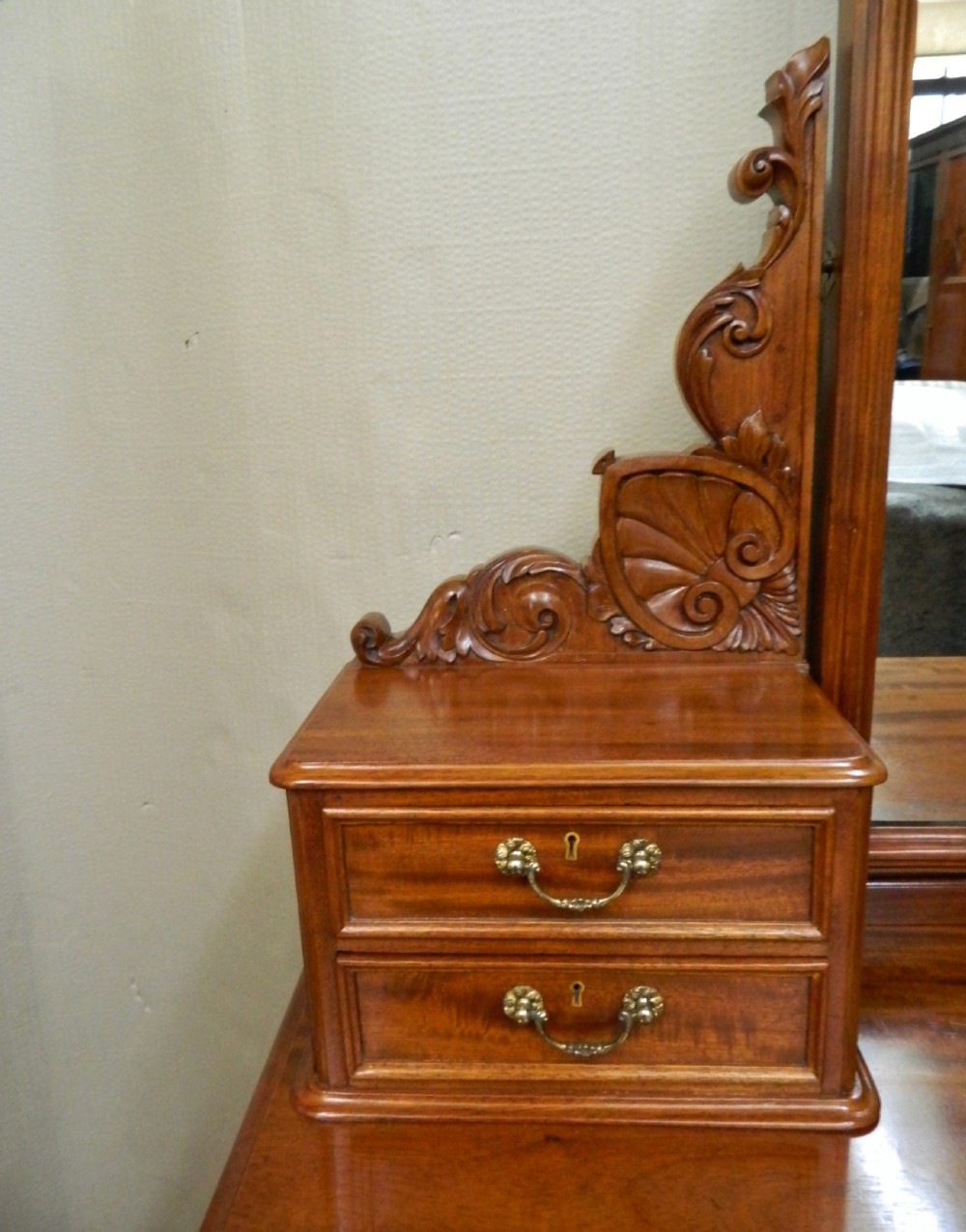 mahogany dressing table by Flashman's of Dover View III