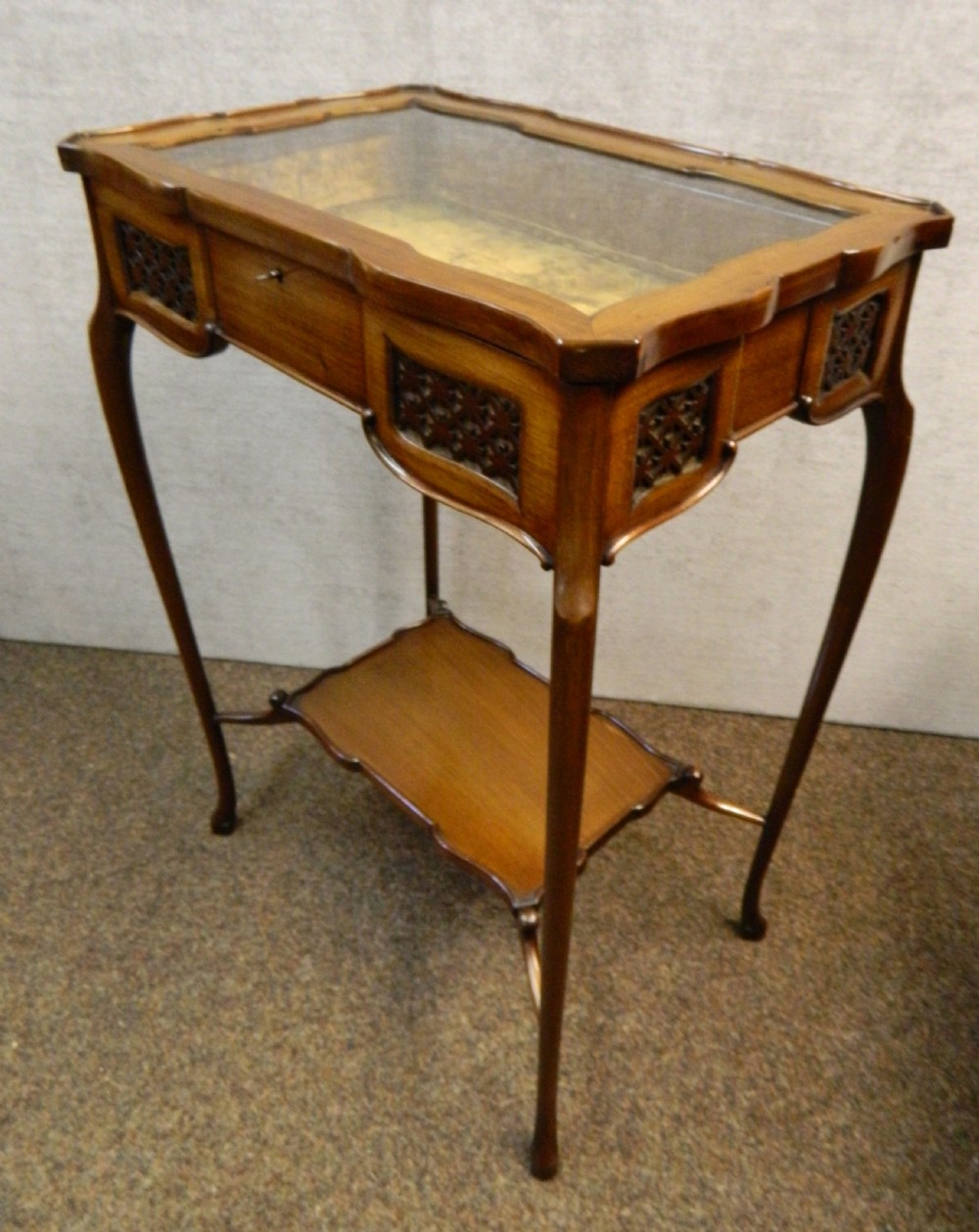 pair of mahogany bijouterie tables View III