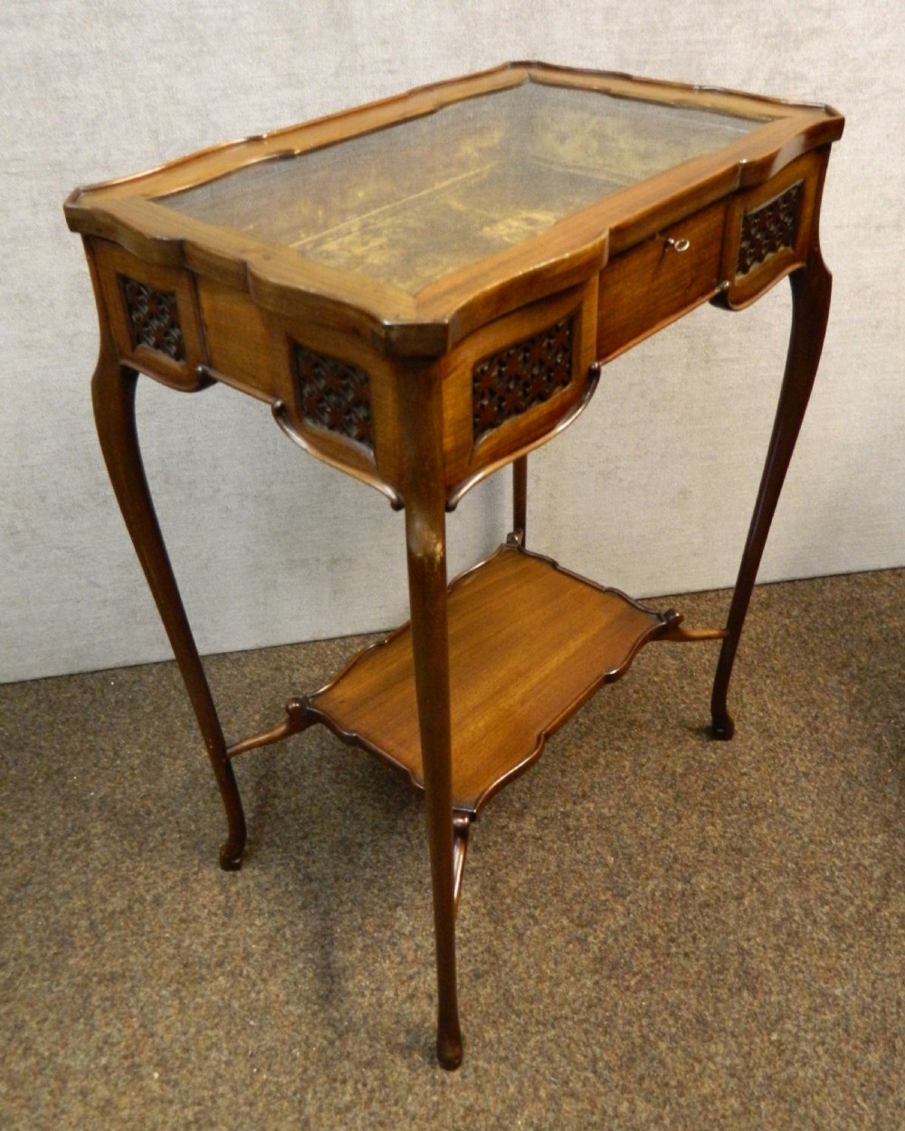 pair of mahogany bijouterie tables View IV