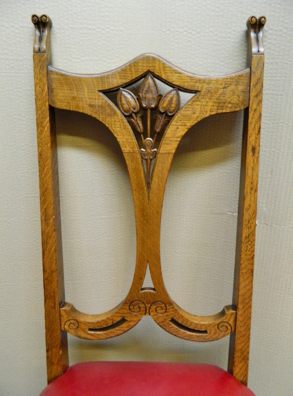 set of 6 oak Arts & Crafts chairs View II