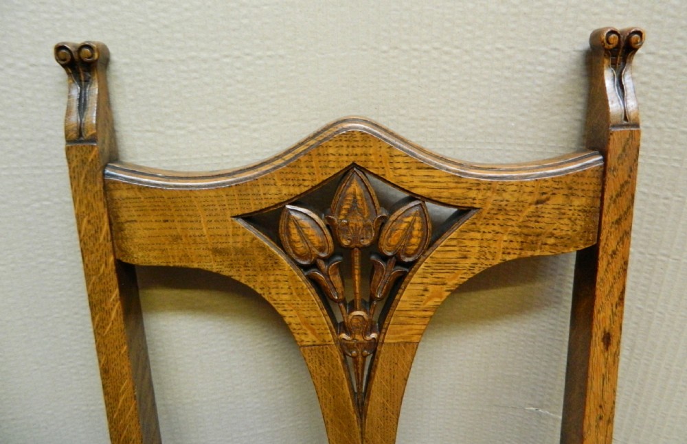 set of 6 oak Arts & Crafts chairs View III