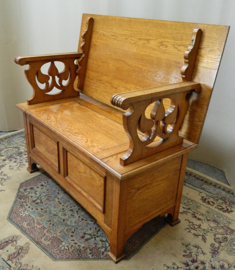 Arts & Crafts oak monks bench