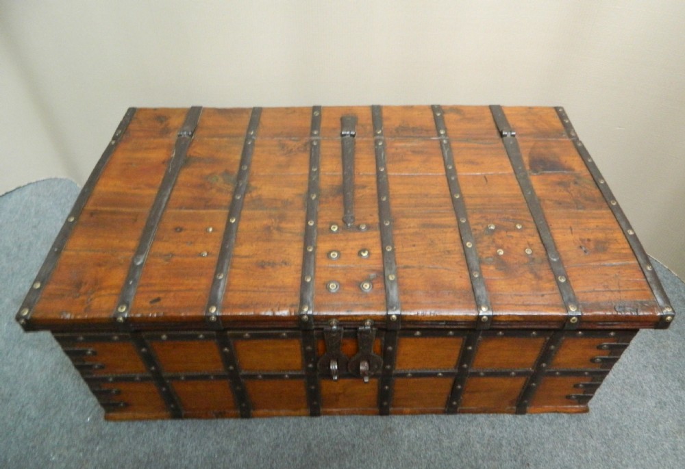 Fabulous colonial teak trunk View III