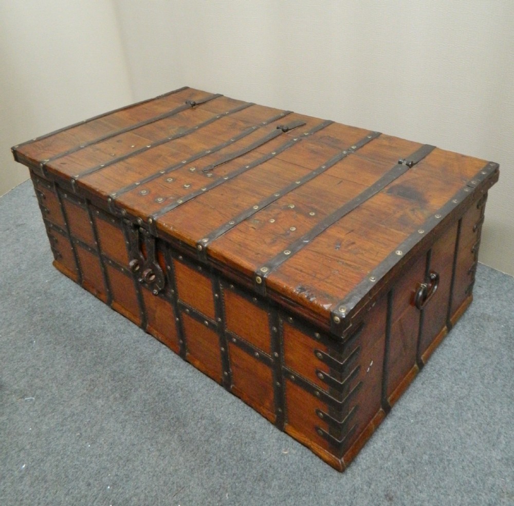Fabulous colonial teak trunk View IV