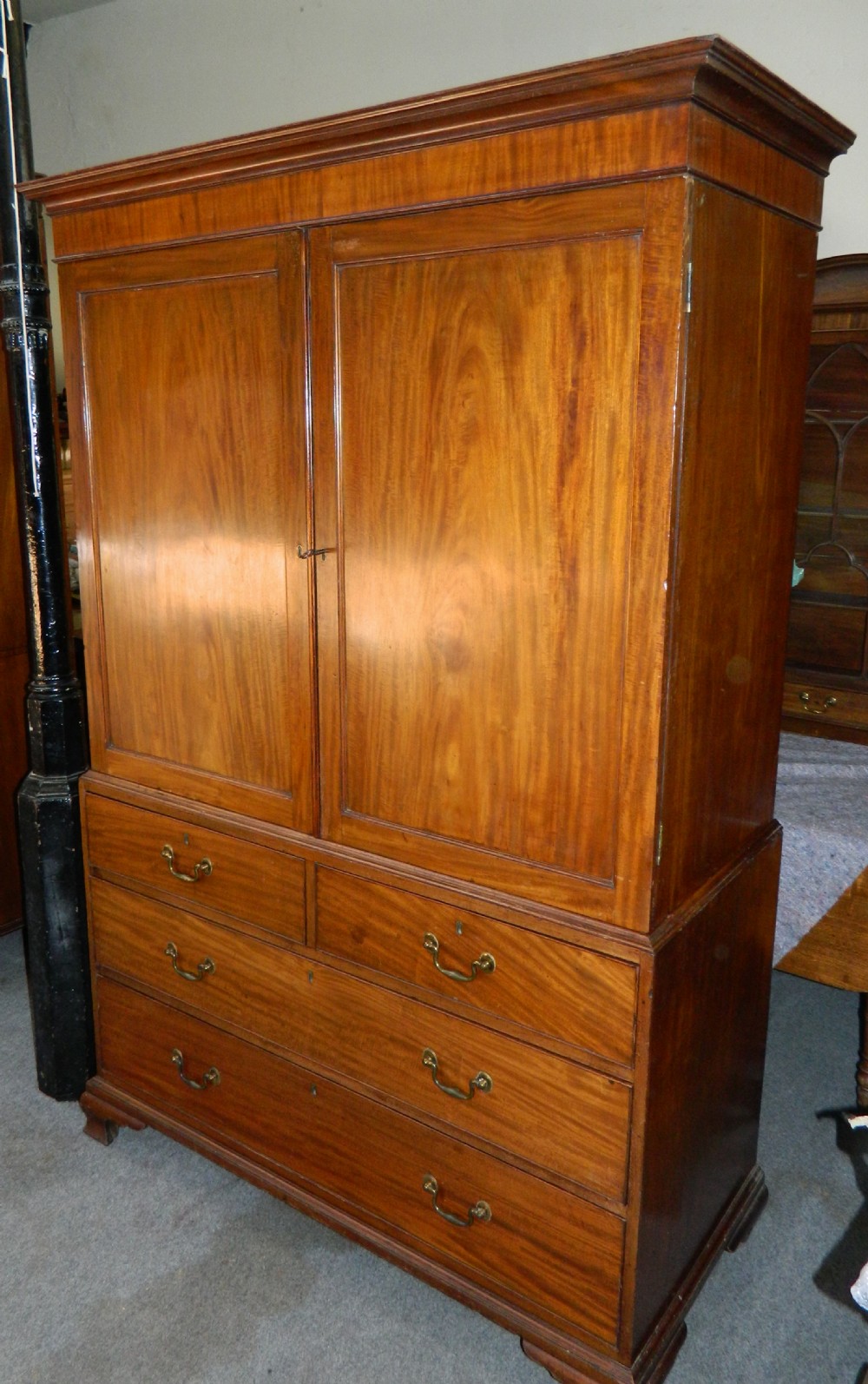 Georgian mahogany linen press View II