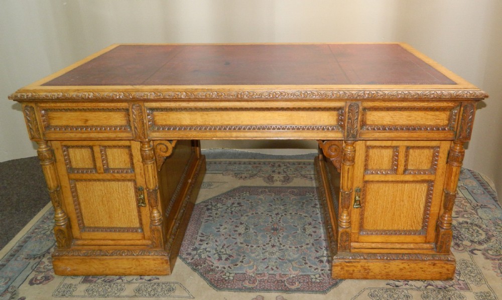 oak partners desk by Maple & Co. View II