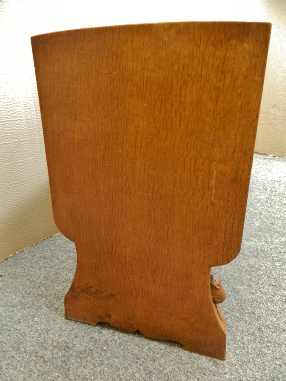Mouseman oak planter View IV