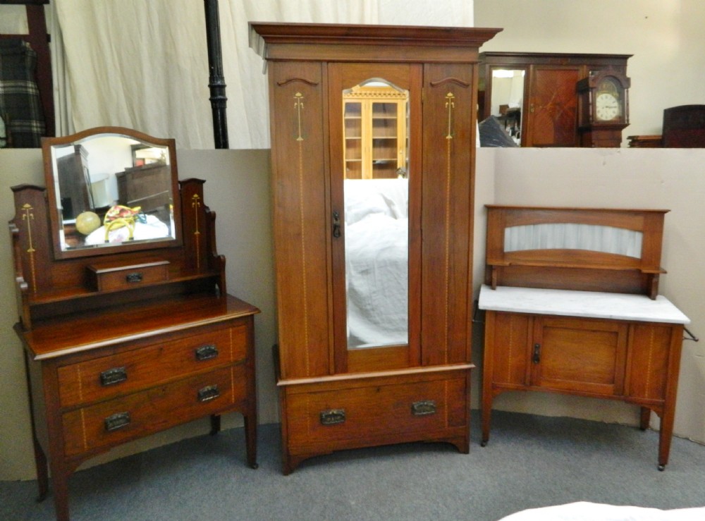 Art Nouveau mahogany bedroom suite