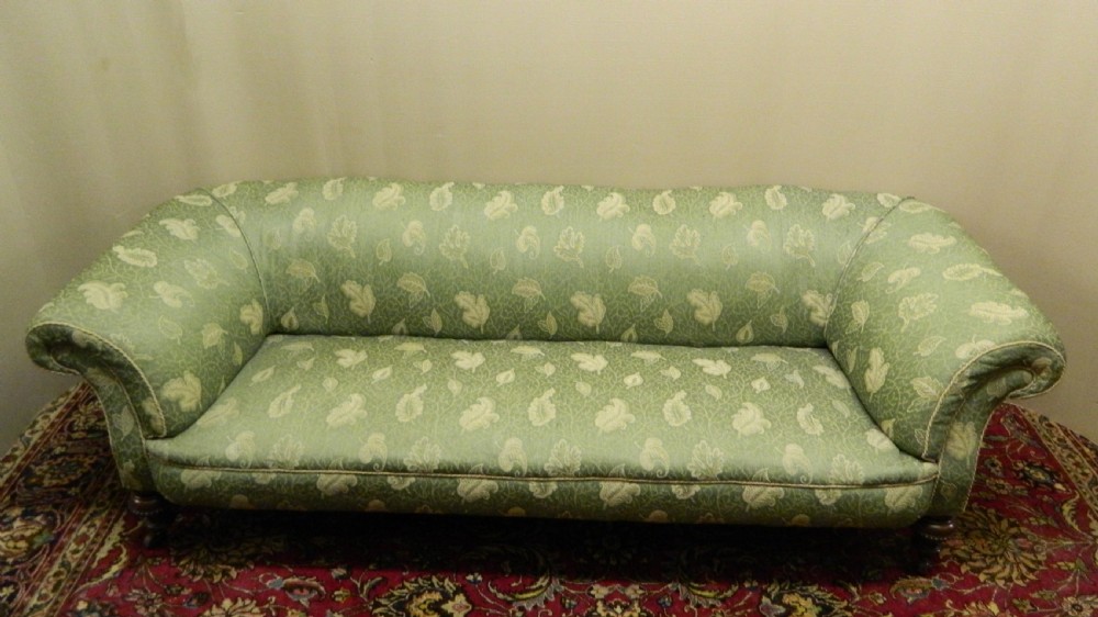 Victorian Chesterfield sofa View II
