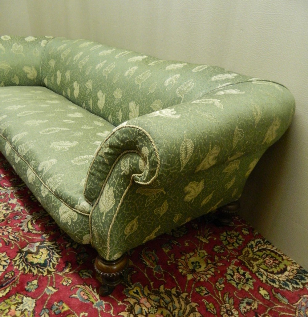 Victorian Chesterfield sofa View IV