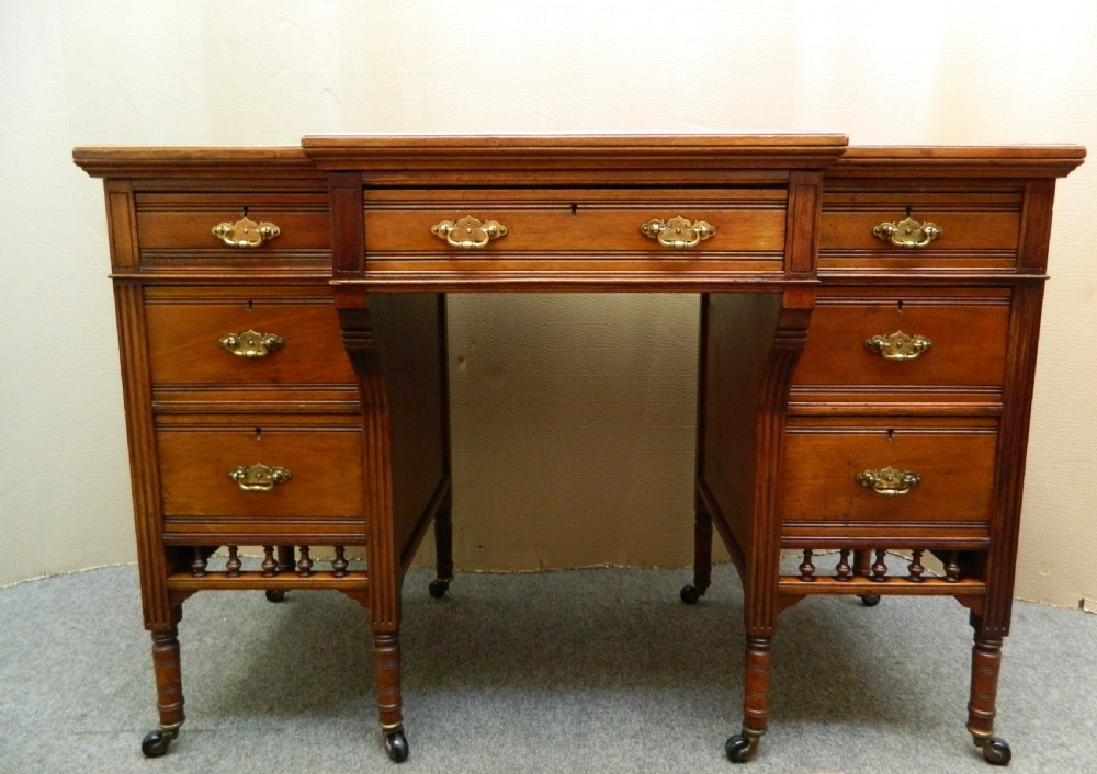 good quality walnut desk View II