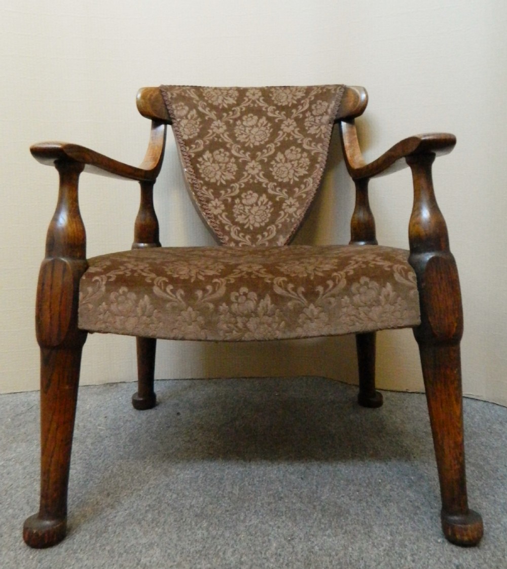 Scottish Arts & Crafts oak armchair View V