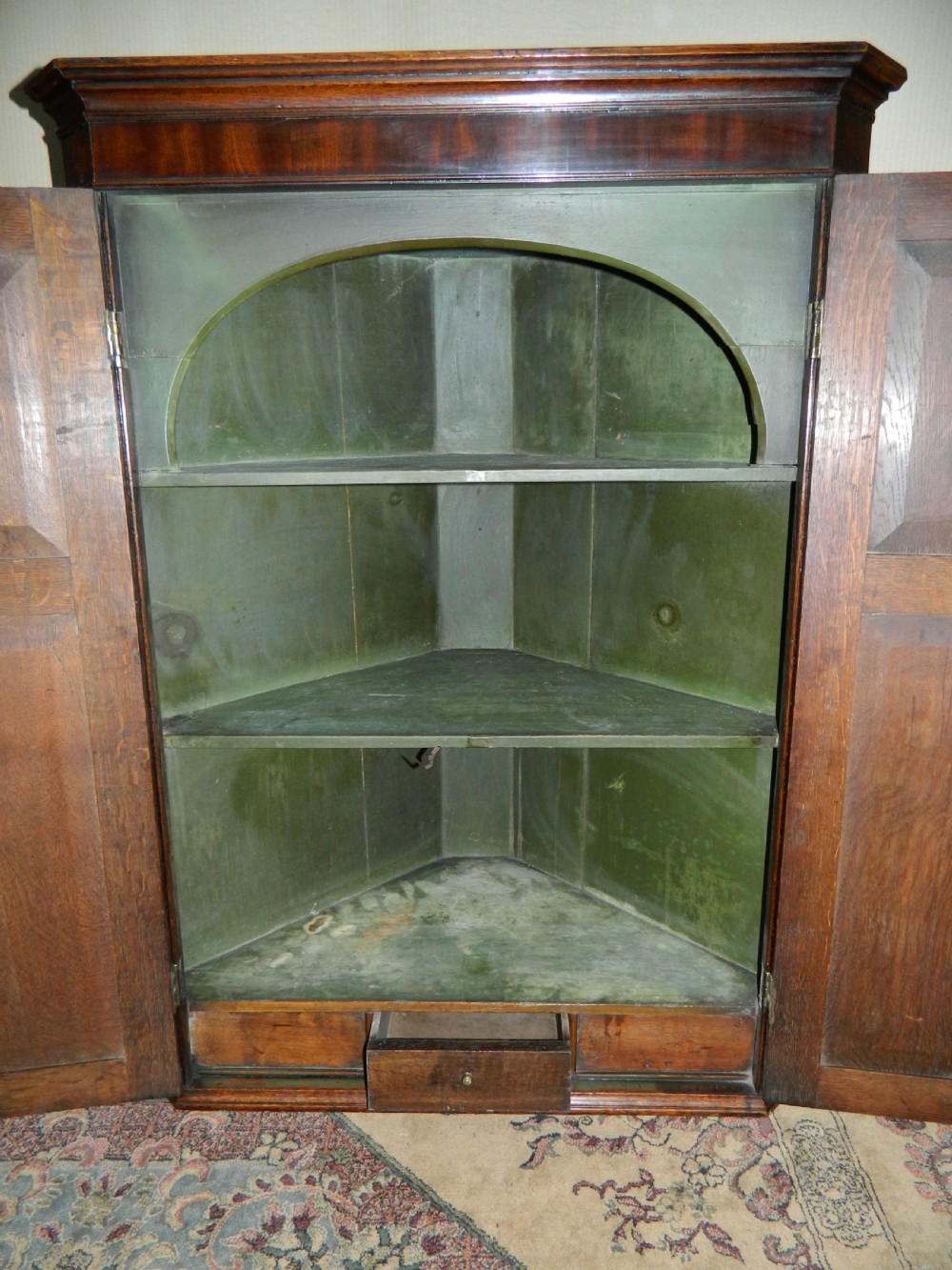 carved oak corner cupboard View IV