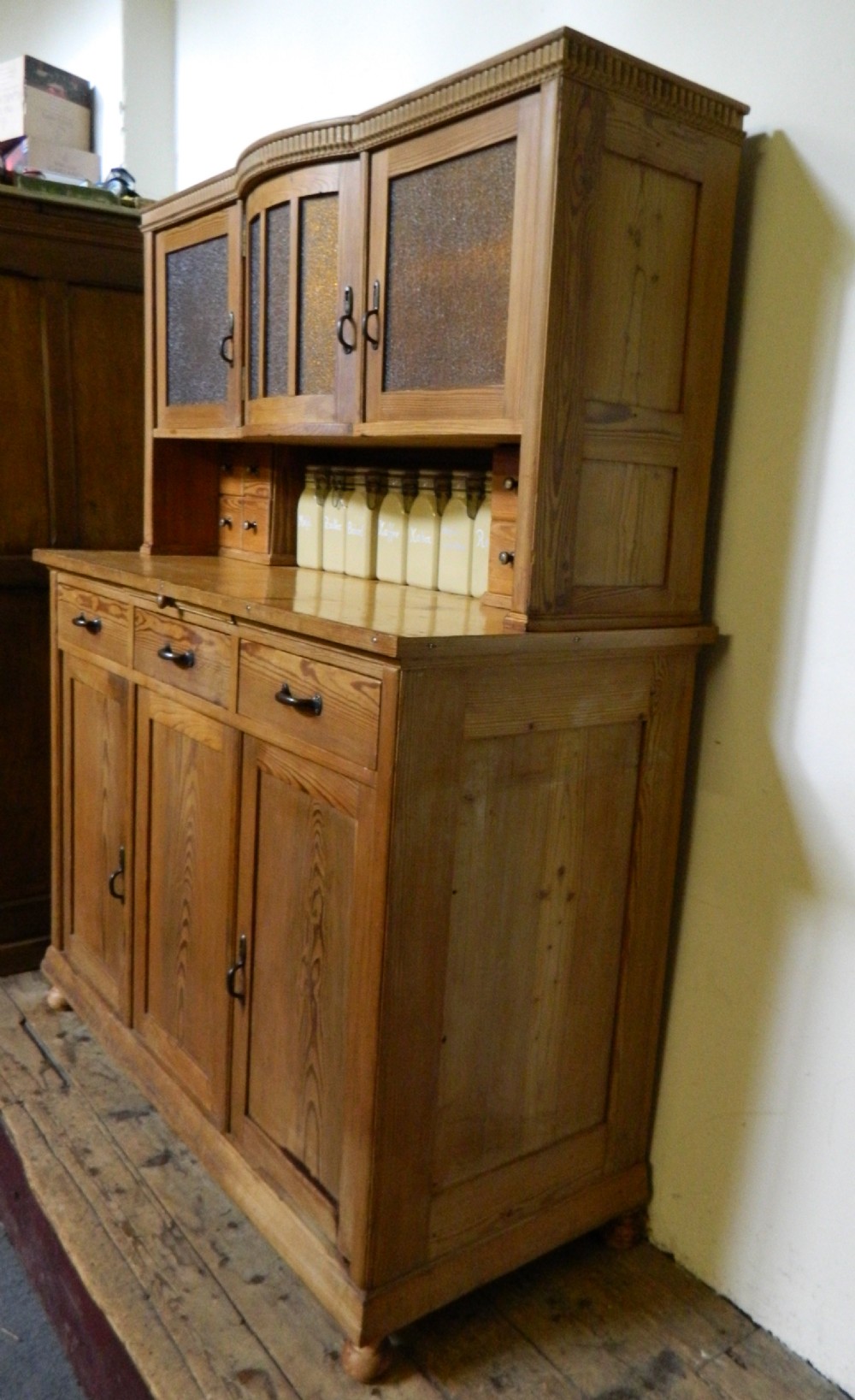 kitchen cupboard View IV