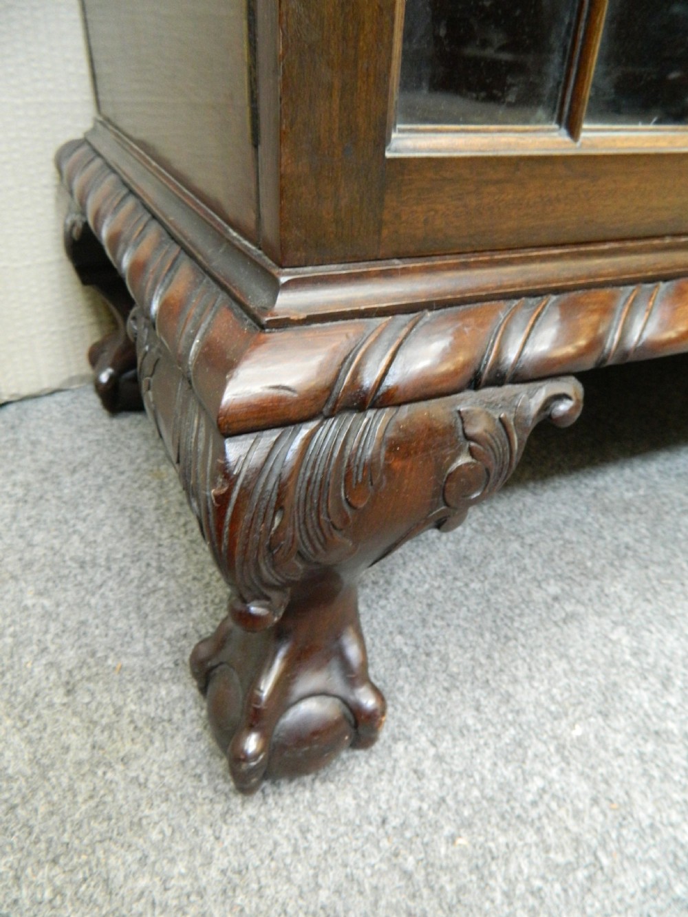 Mahogany breakfront bookcase View VI