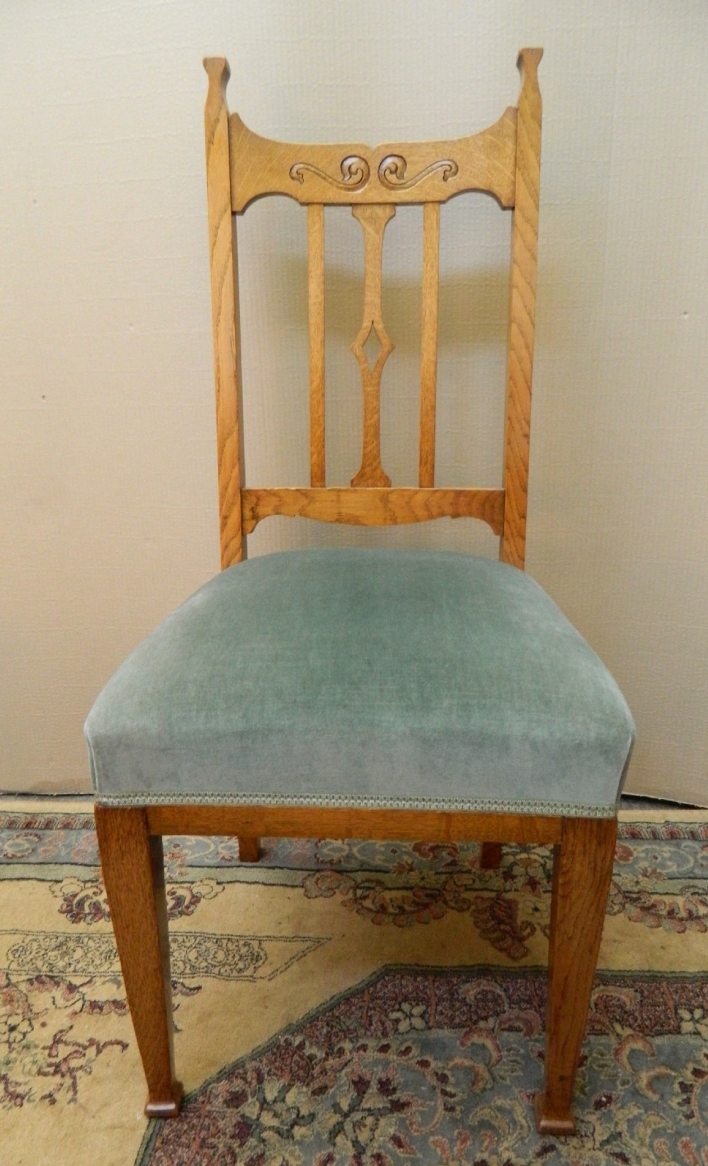 set of 6 oak Arts & Crafts chairs View III