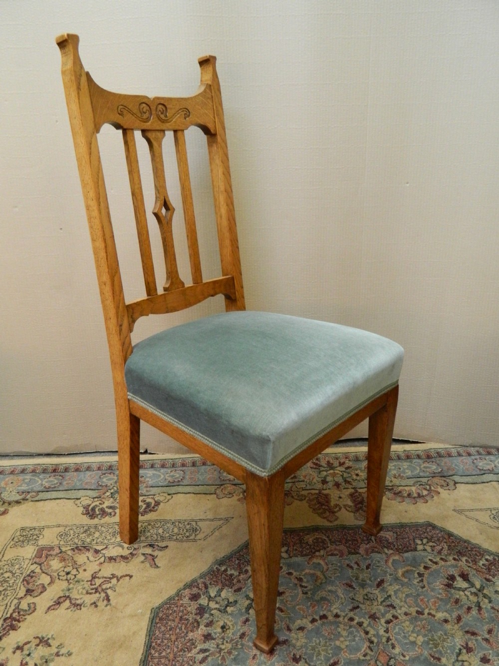 set of 6 oak Arts & Crafts chairs View VI