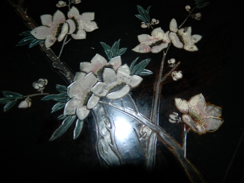 decorative pair of lacquered tables View V