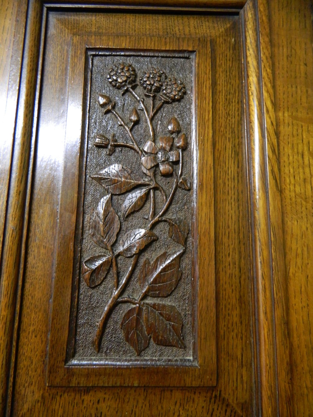 oak Arts & Crafts wall cabinet View V