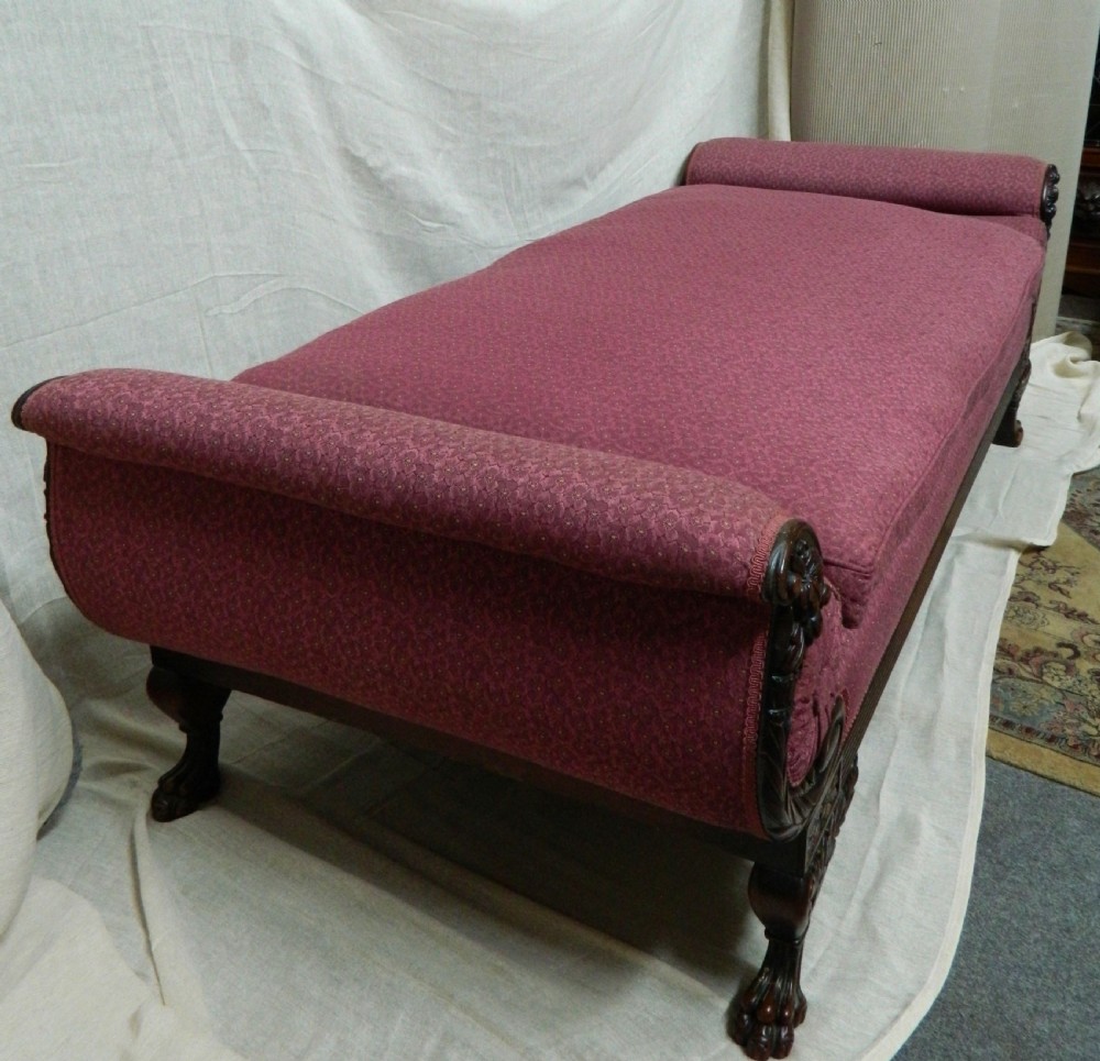 Large mahogany day bed View V