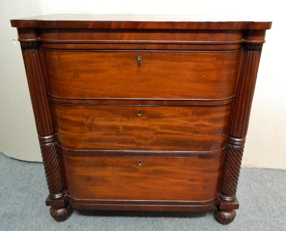 small Regency mahogany chest of drawers View II