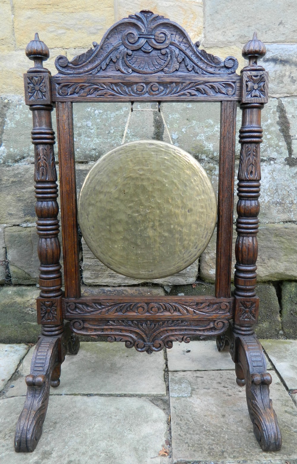 large dinner gong View VI