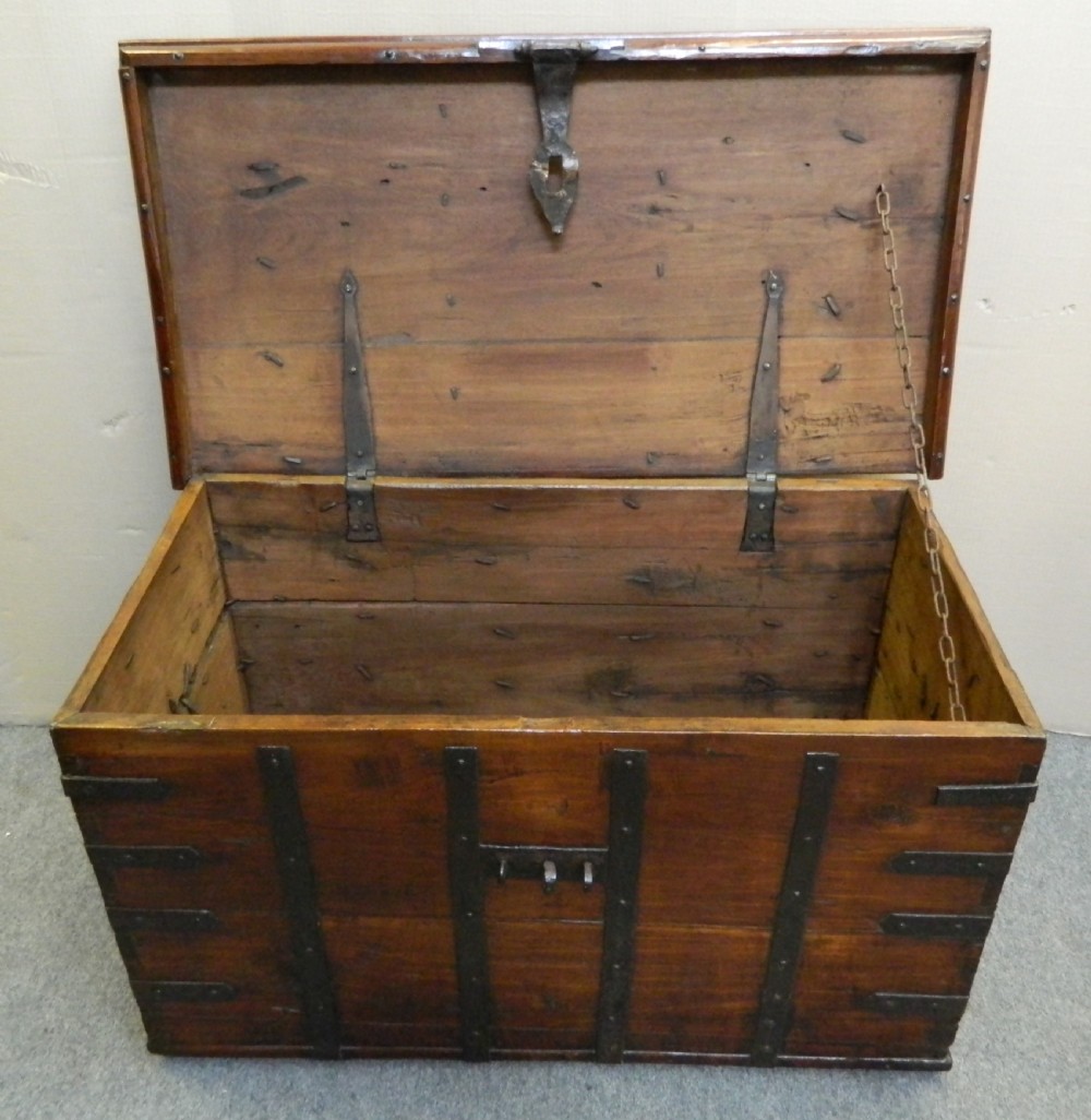 large teak trunk View V