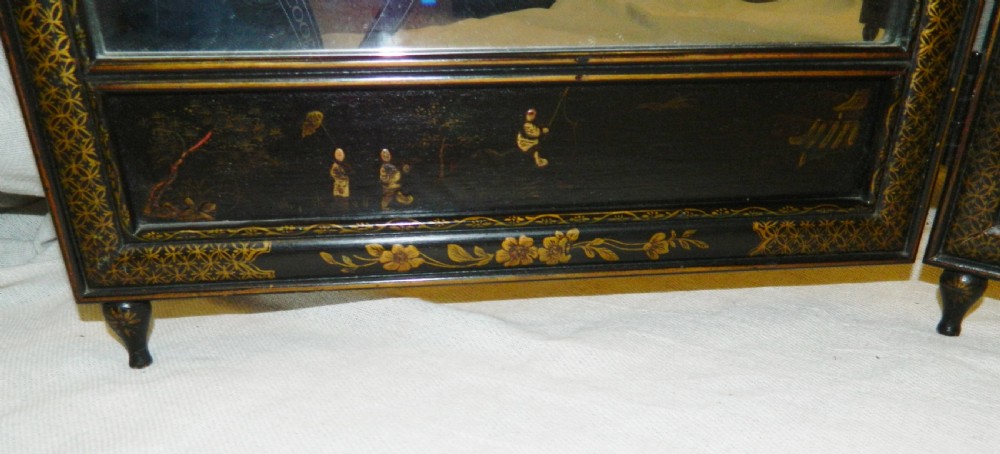 chinoiserie triple dressing table mirror View III