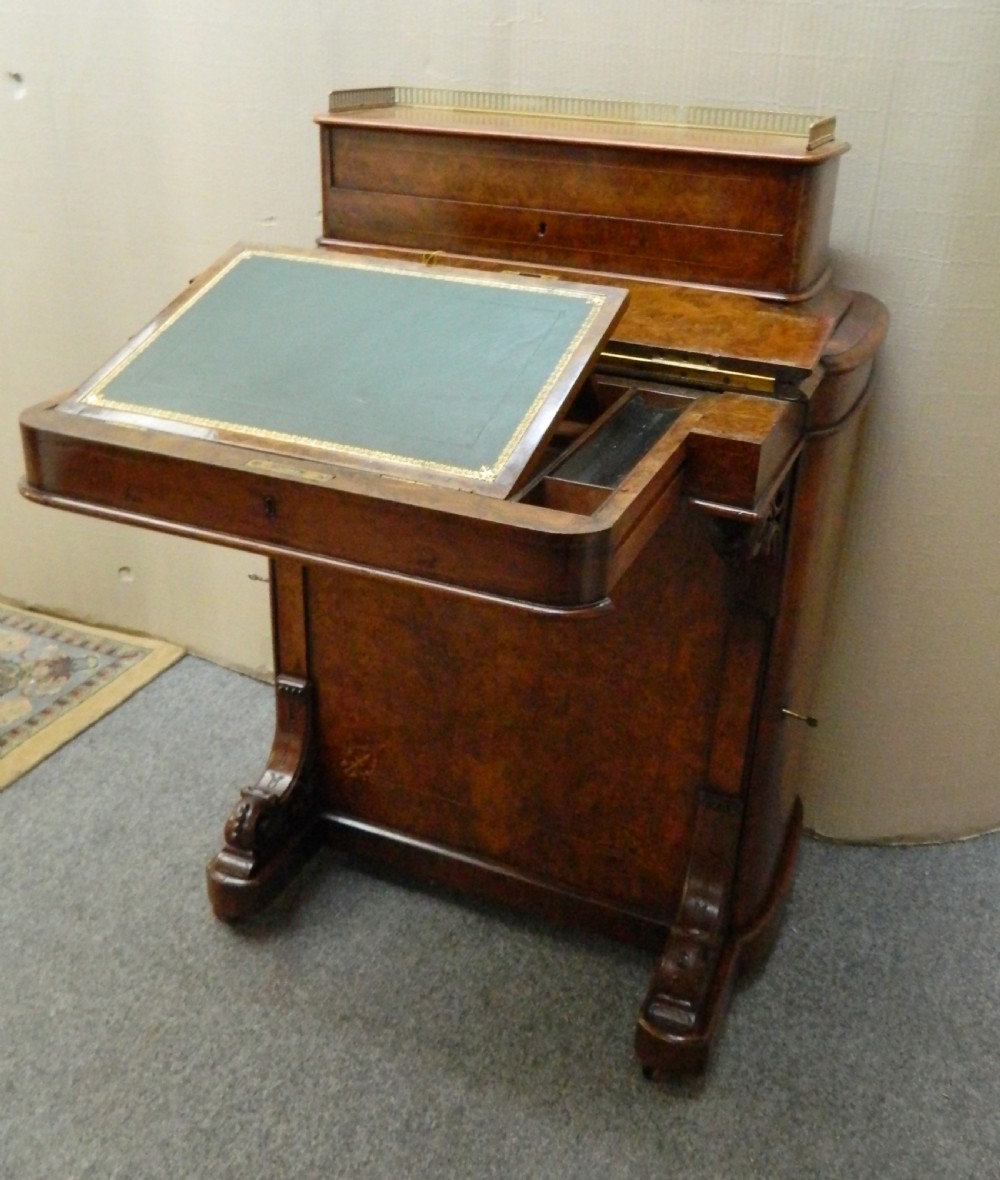 walnut davenport desk View VI