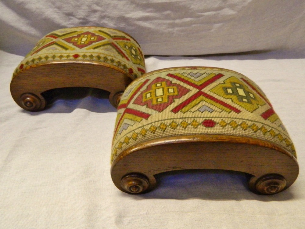 pair of foot stools View III