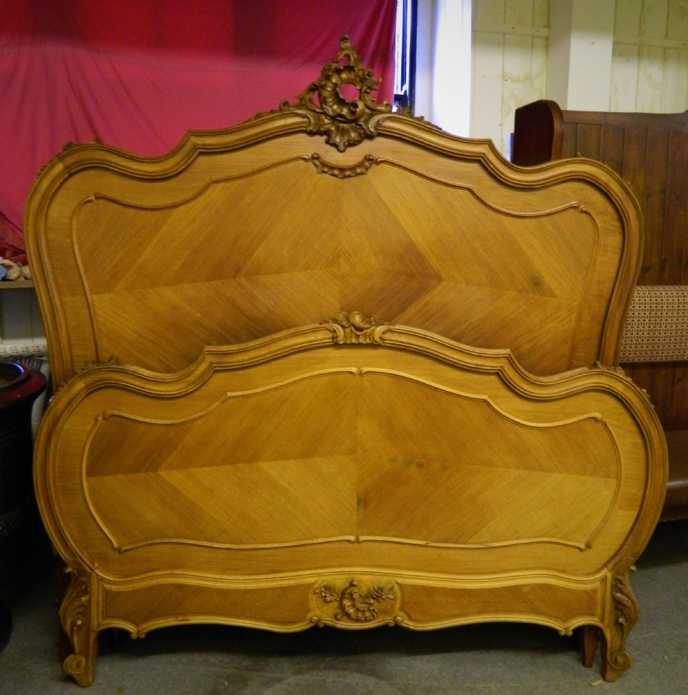 French walnut double bed View VII