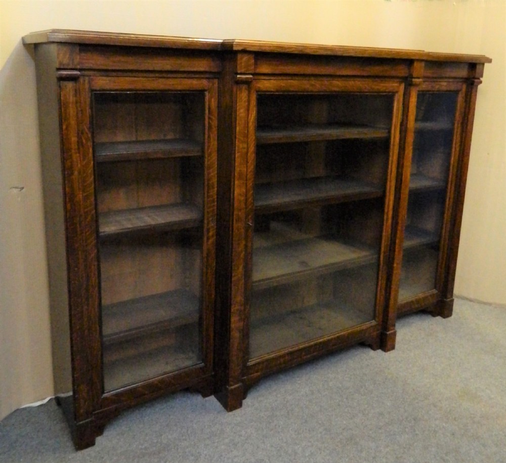 oak breakfront bookcase View III