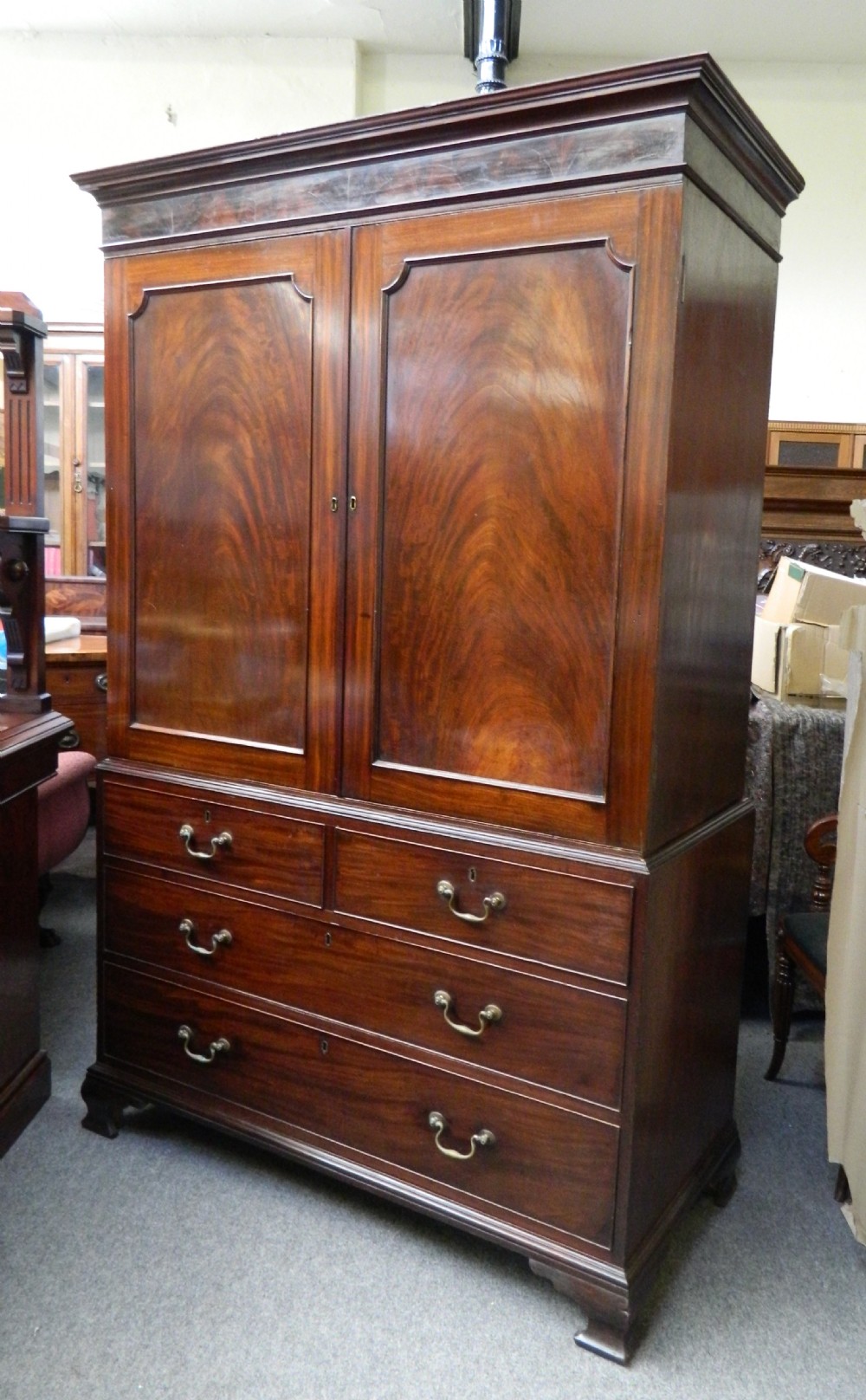 Georgian mahogany linen press View IV