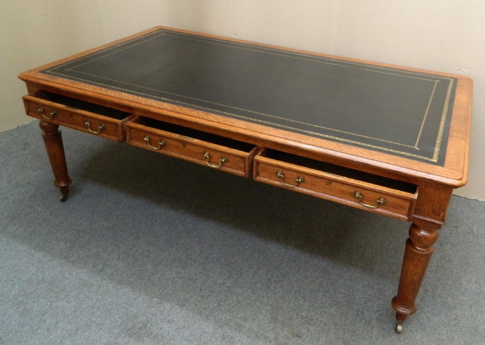 Oak library table View III