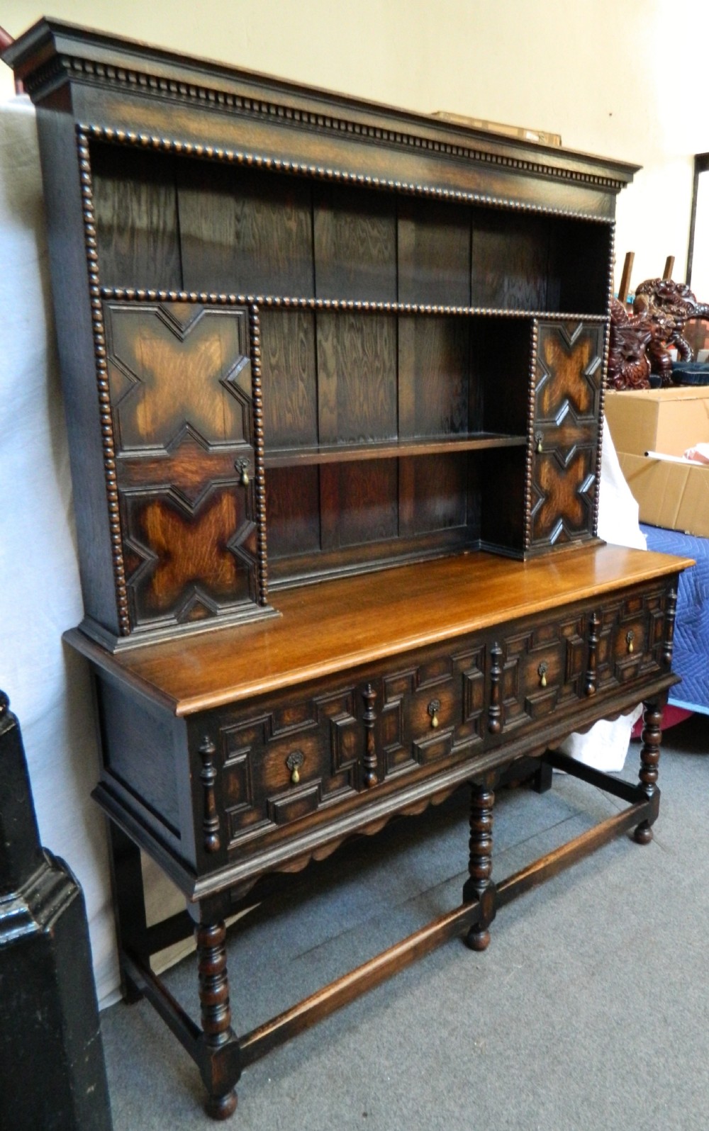oak dresser View III