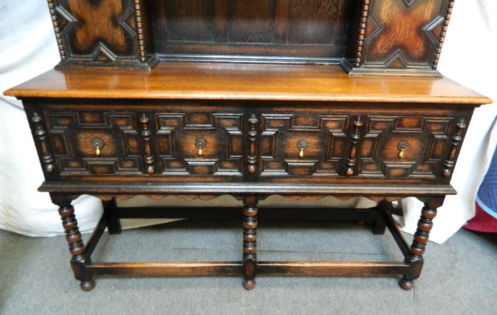 oak dresser View V