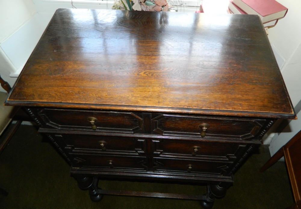 oak chest on stand View V