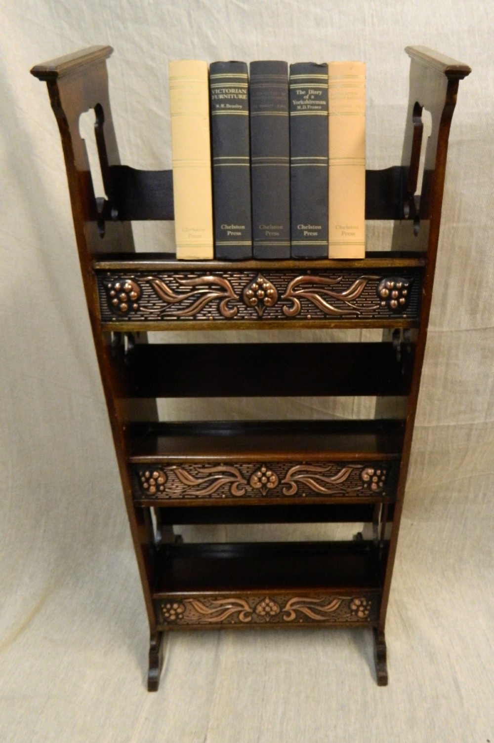 Arts & Crafts bookshelves View V