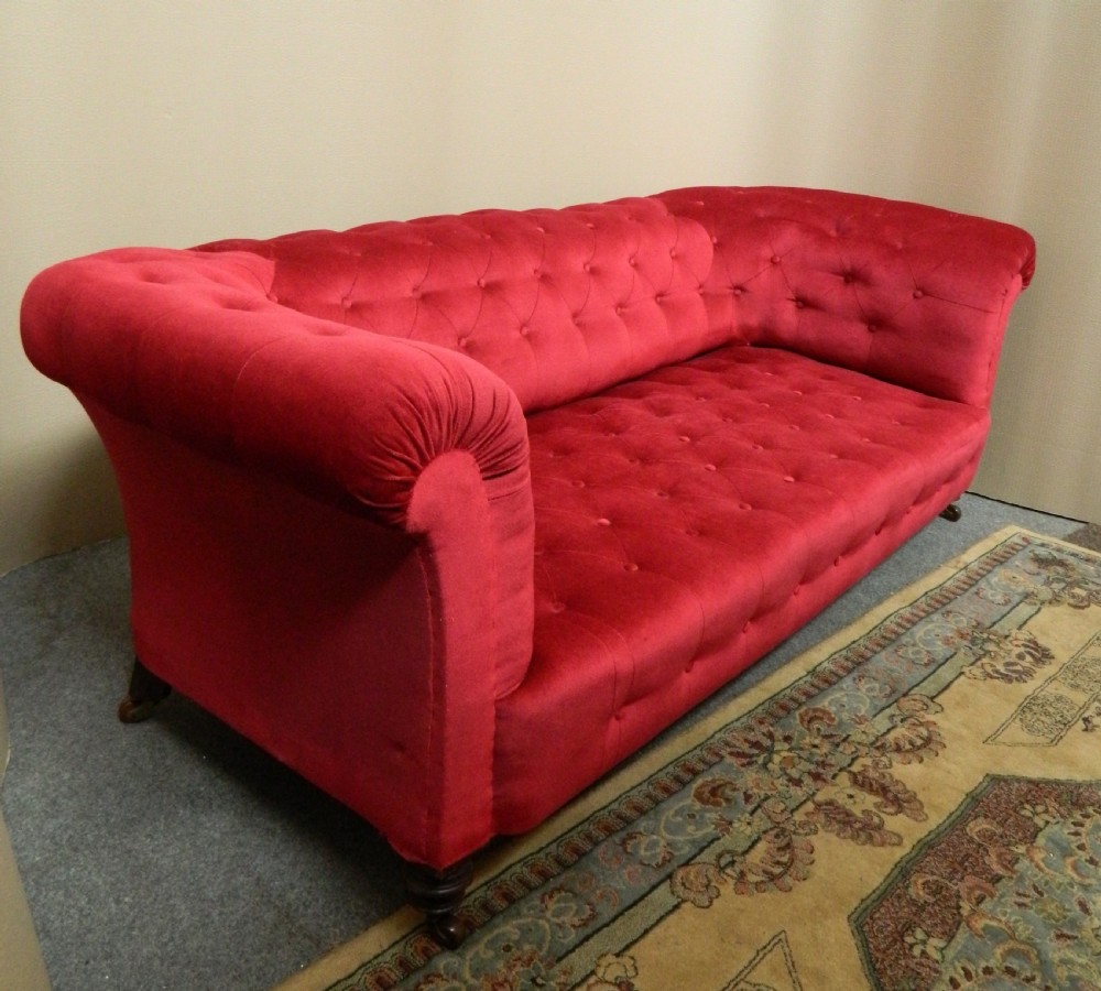 Victorian Chesterfield sofa View IV
