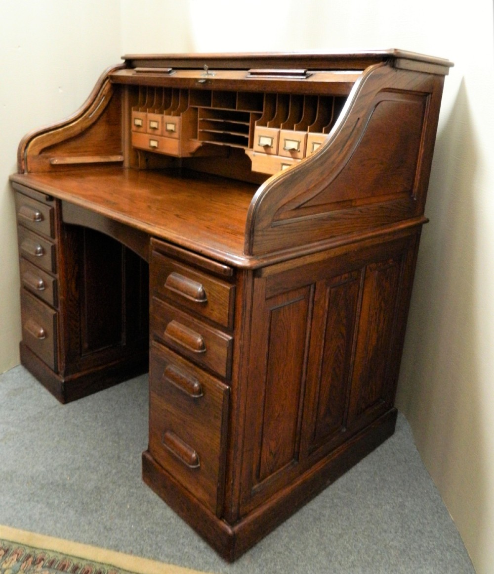 oak roll top desk View III