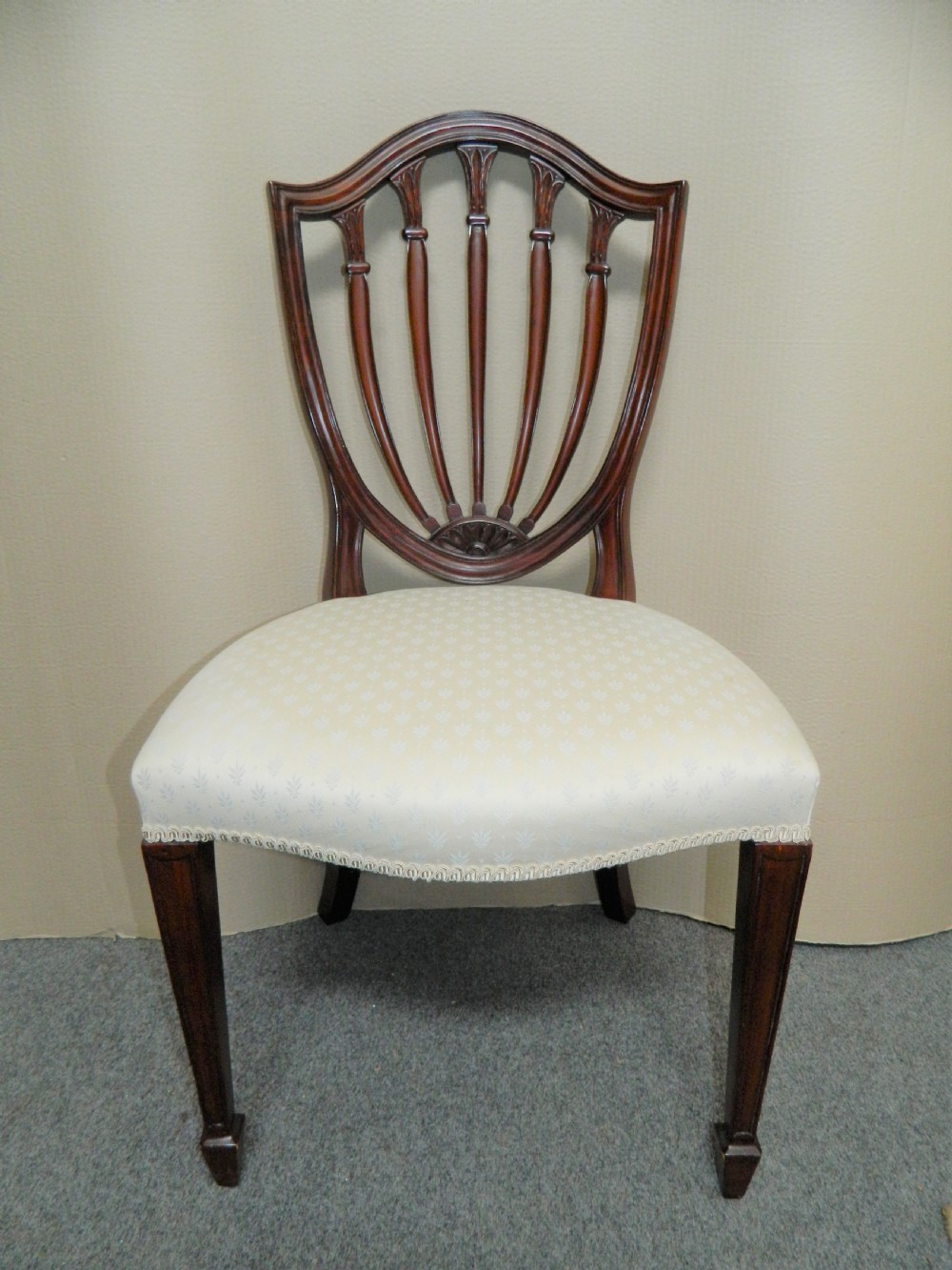 set of 10 mahogany Hepplewhite style dining chairs View II