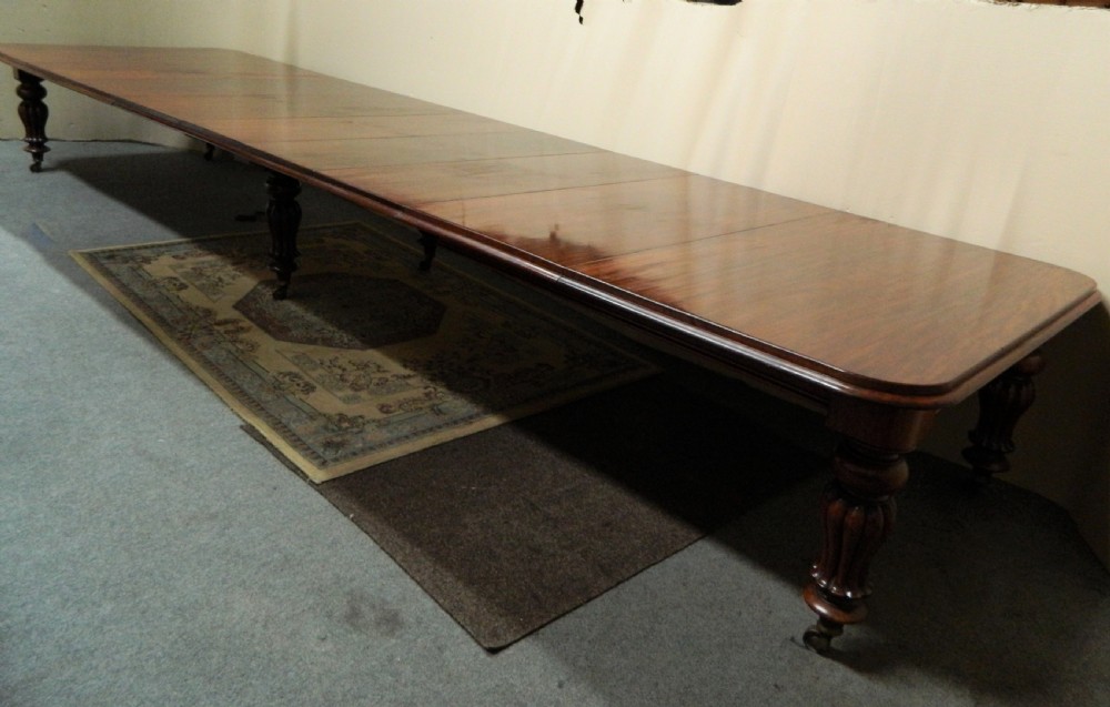 18' extending mahogany dining table View VII