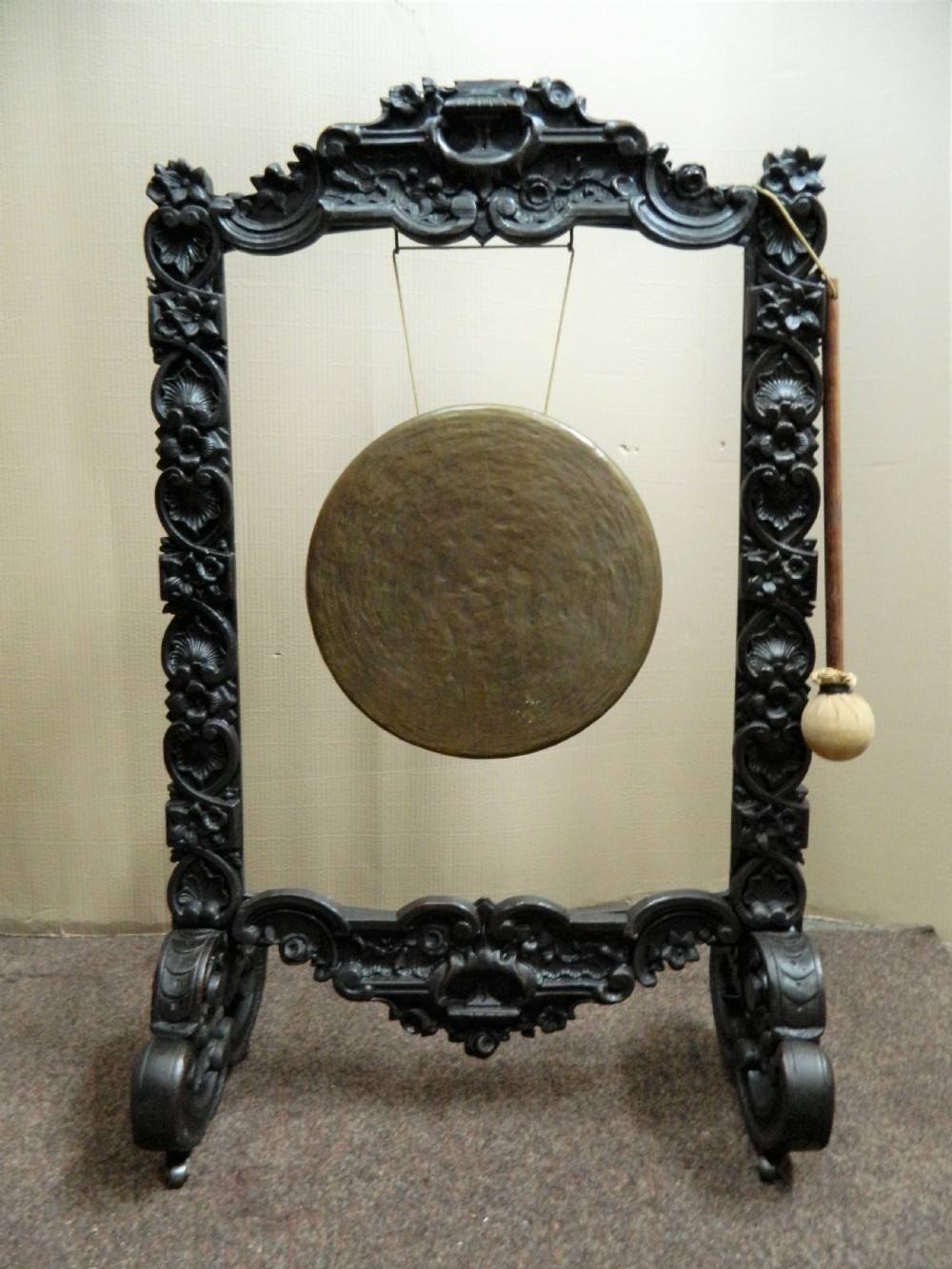 carved oak dinner gong
