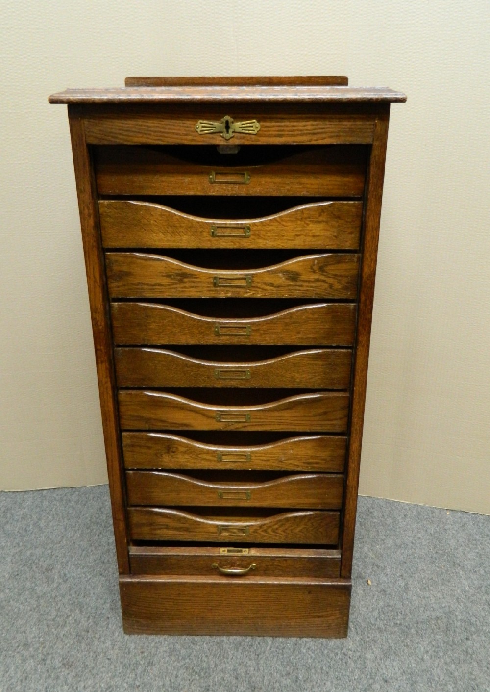 Globe Wernicke oak filing cabinet View IV
