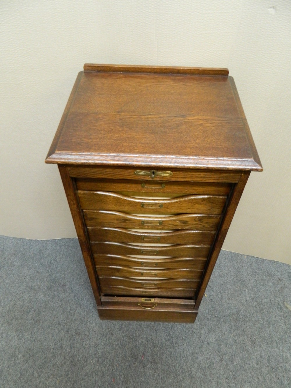 Globe Wernicke oak filing cabinet View VI