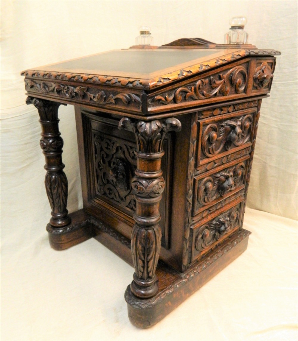 carved oak Davenport