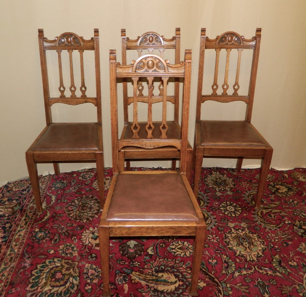 set of 4 oak Arts & Crafts dining chairs