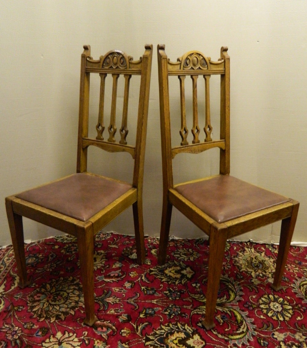 set of 4 oak Arts & Crafts dining chairs View V