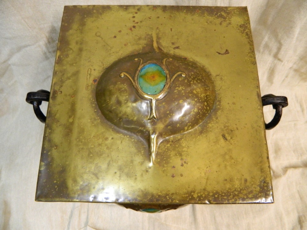 Arts & Crafts coal box View VII